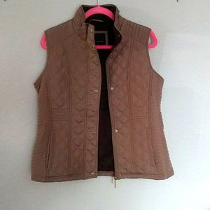 Vest Weatherproof Brand Muted Gold color